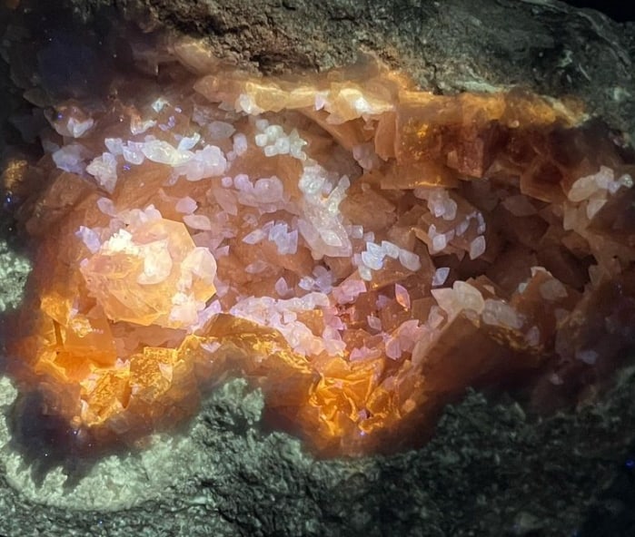 calcite crystals under uv light