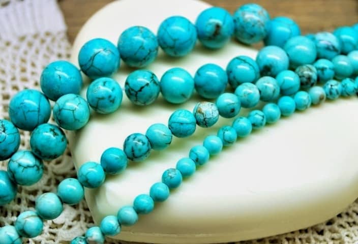 fake turquoise beads