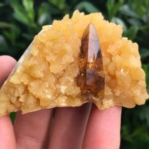yellow calcite with barite crystal